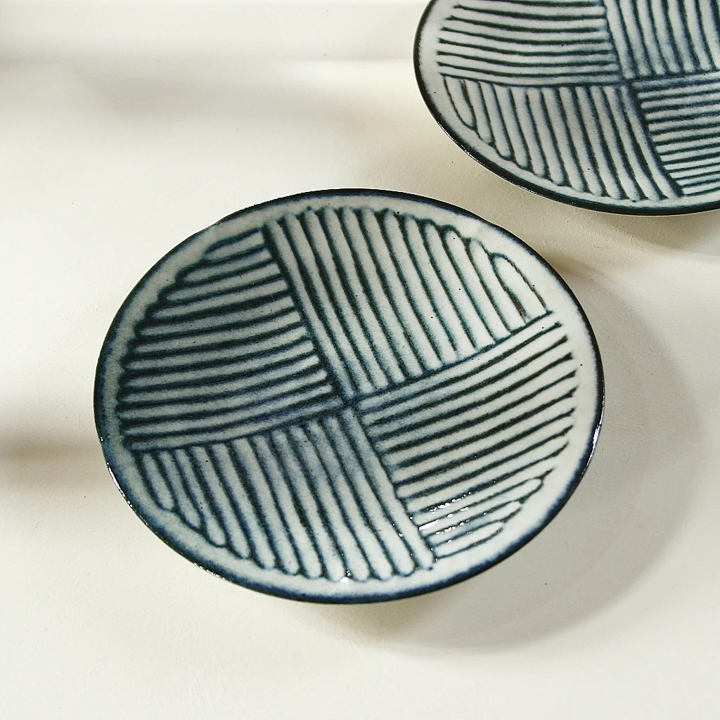 Geometric Plate Hana -Set of 2